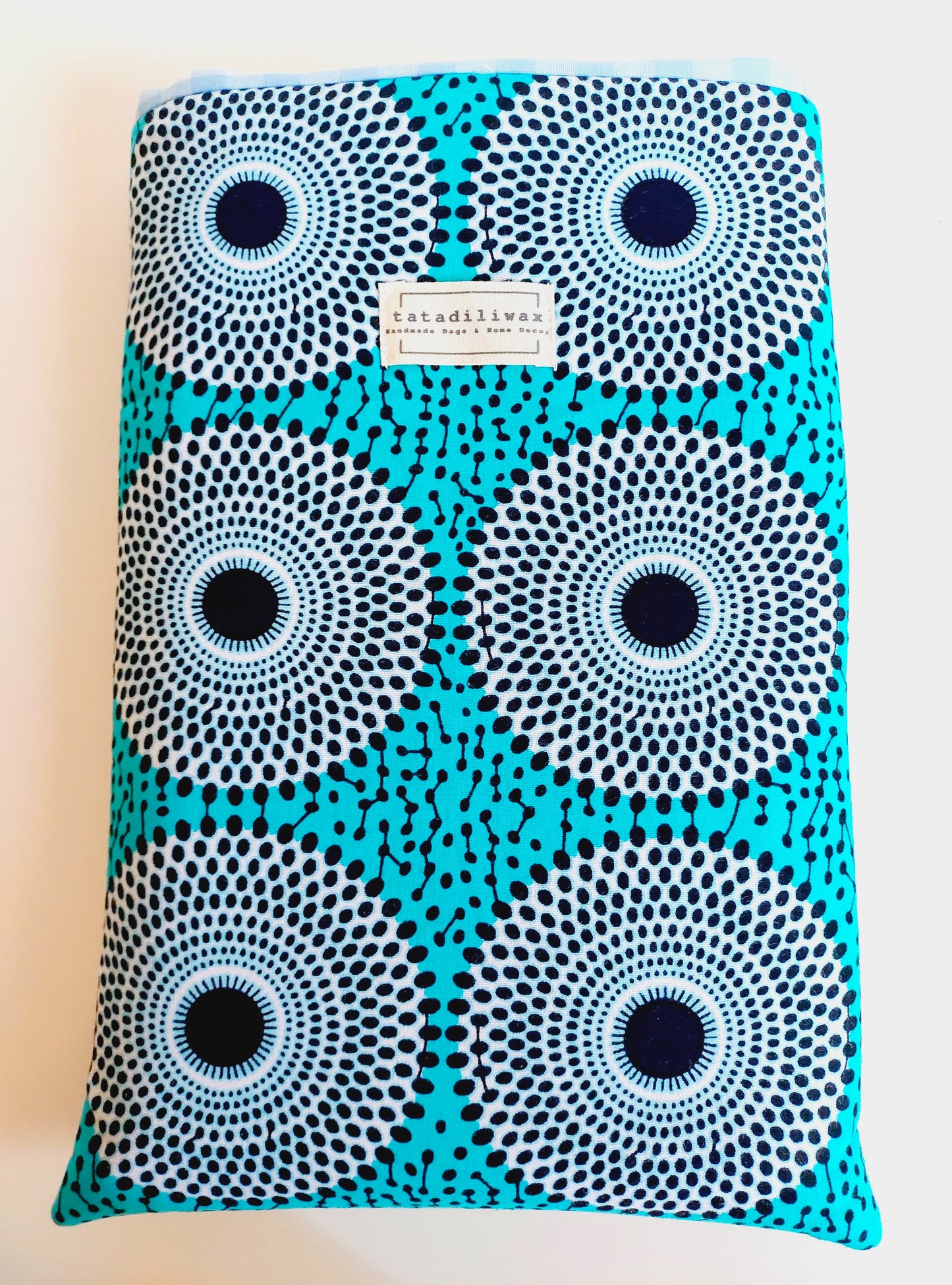 Funda de libro Nina azul con círculos
