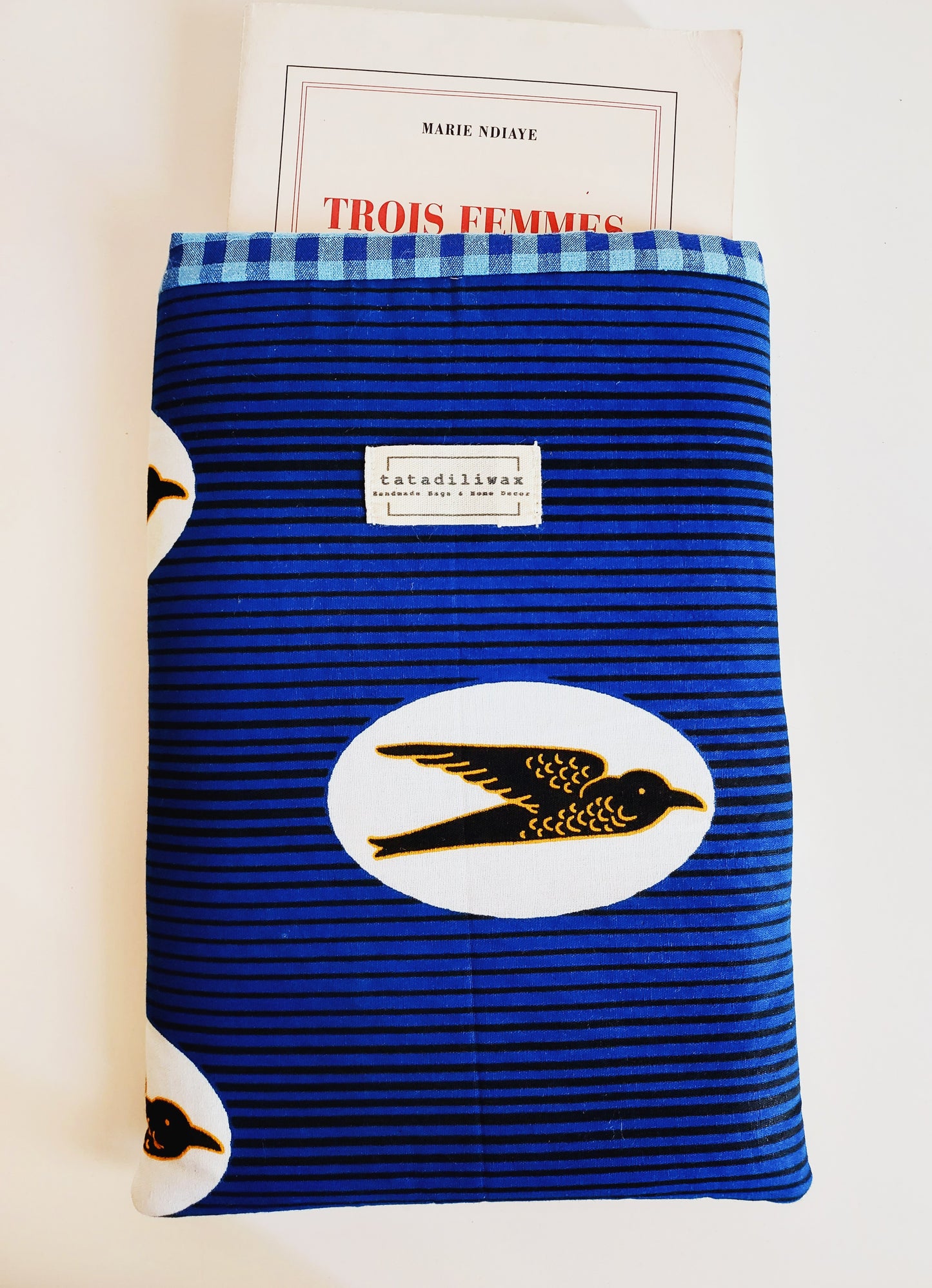 Funda de libro Nina azul golondrina