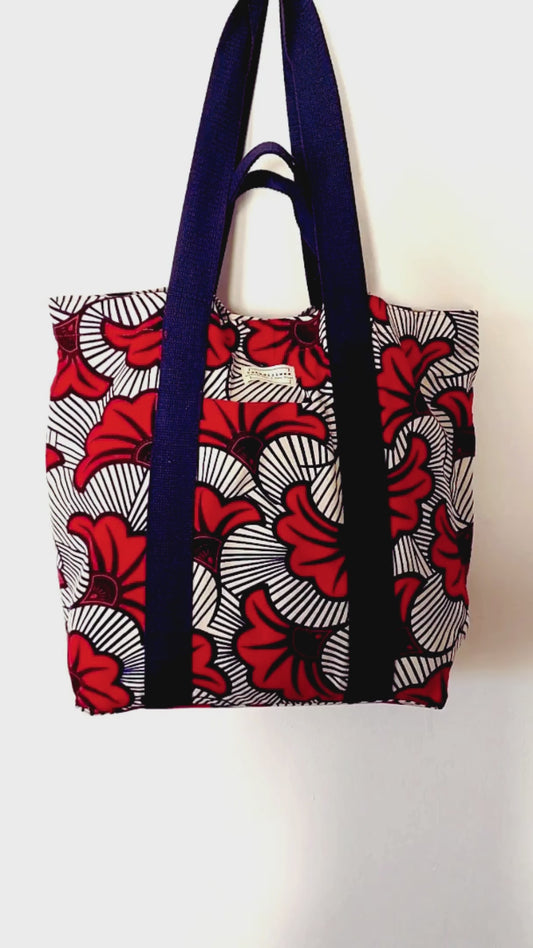Zoë bag with red flowers